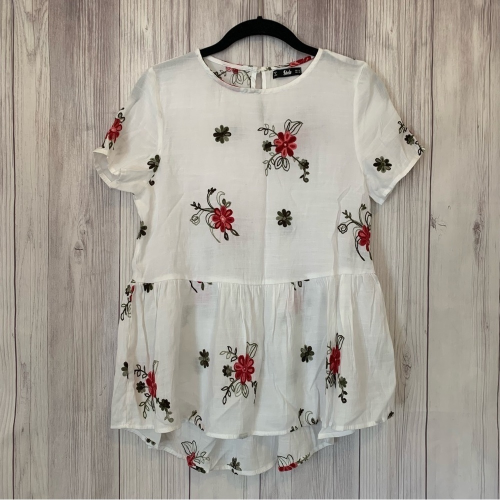 White Floral Embroidered Peplum Babydoll Style Shirt Blouse Size Small S